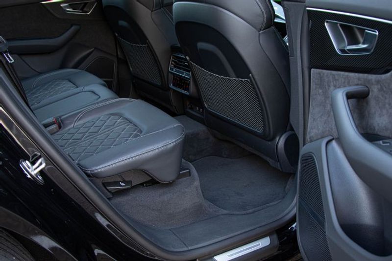 Audi-SQ8
