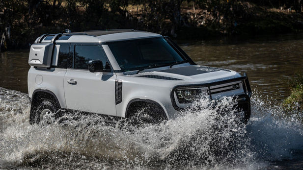 Land Rover Defender 90 (2021) Specs & Price in SA