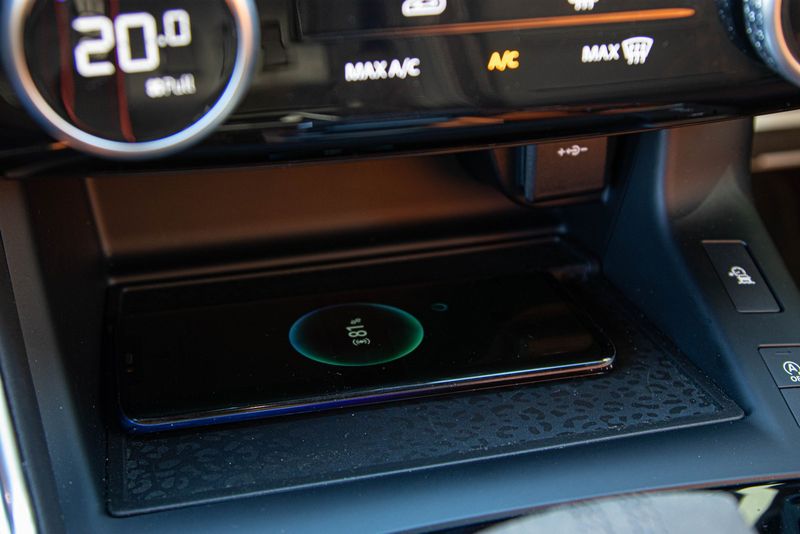 Updated-Jaguar-E-Pace