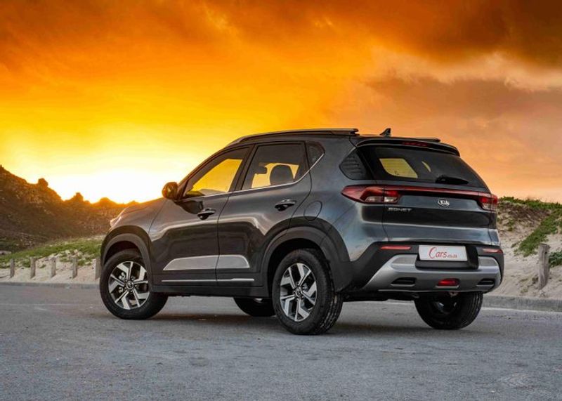 kia sonet rear