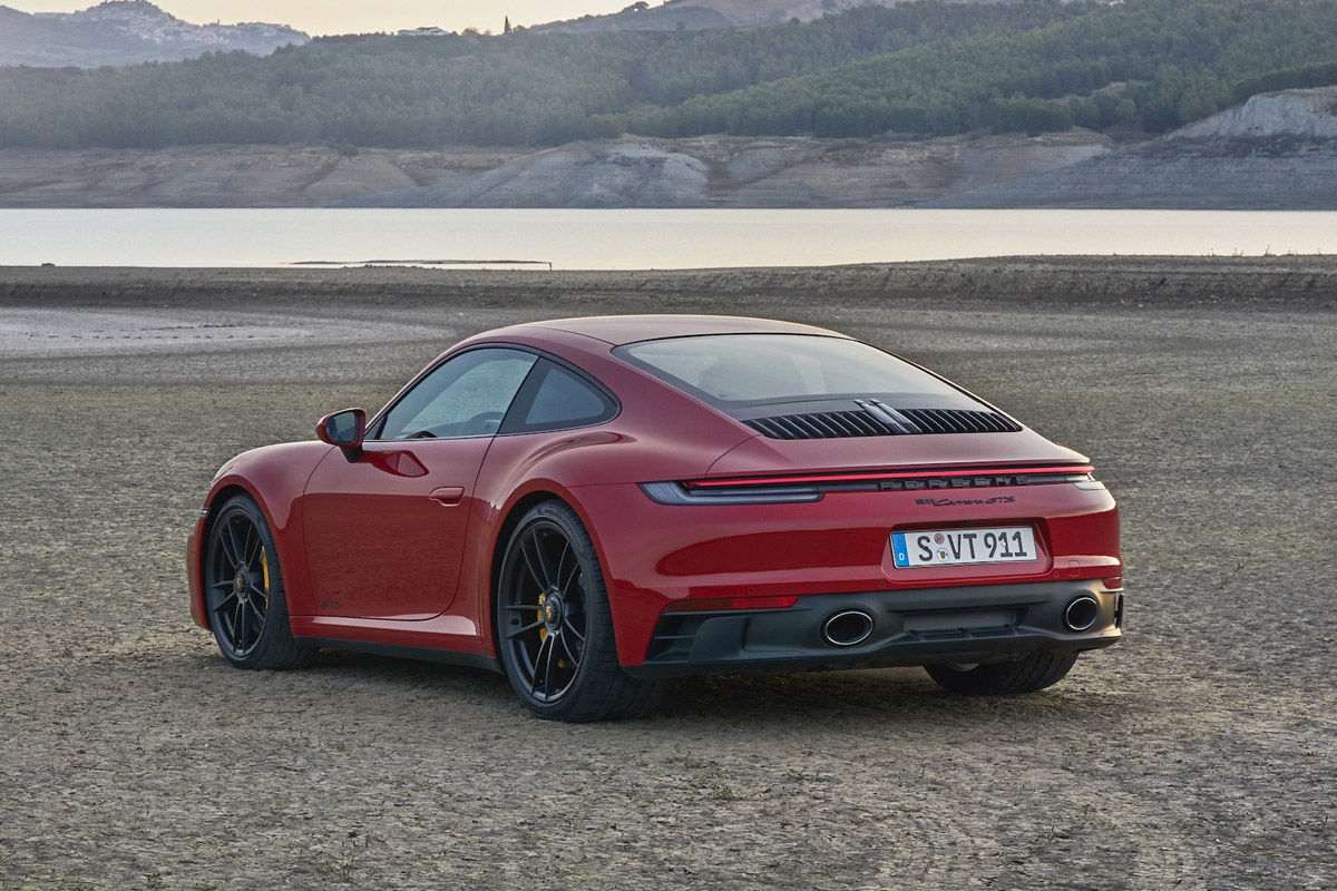 Porsche 911 GTS (2021) Specs & Price