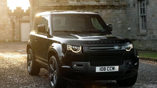 Land Rover V8 Defender SVR in the works? 