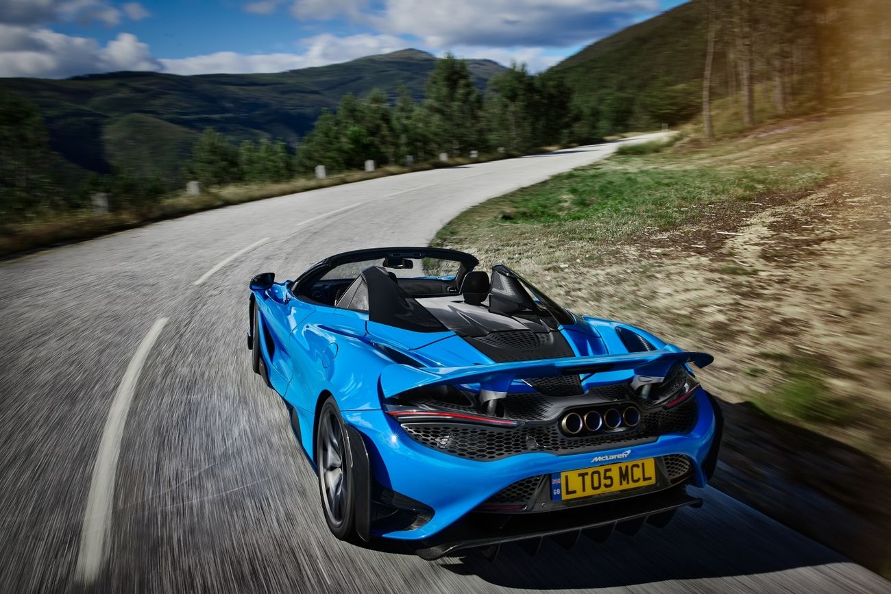 Gorgeous McLaren 765LT Spider Unleashed