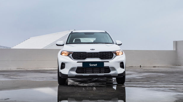 Kia Introduces Pocket-Friendly Entry-Level Sonet LX