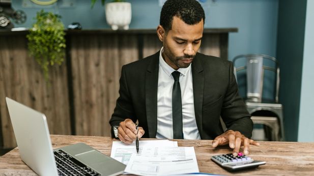 Variable vs Fixed interest rates: The Pros & Cons