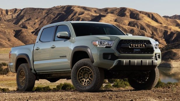 Toyota Hilux and Tacoma could become twins