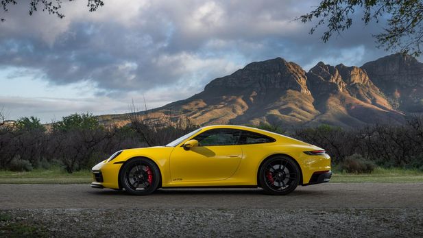Porsche 911 GTS (2021) Launch Review