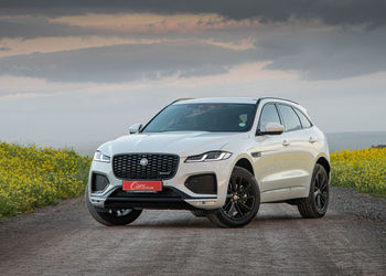 Jaguar F-Pace (2021) Review