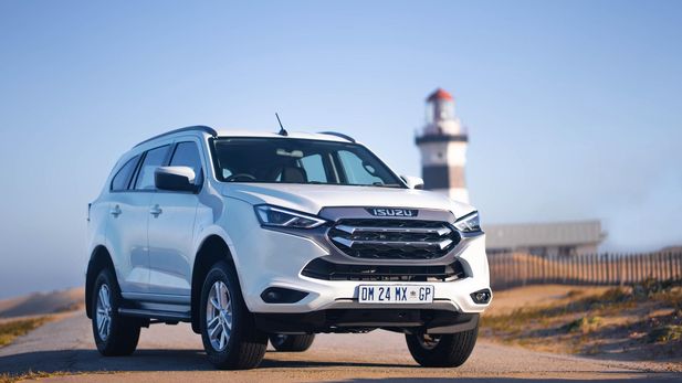 Isuzu MU-X (2022) Specs & Pricing