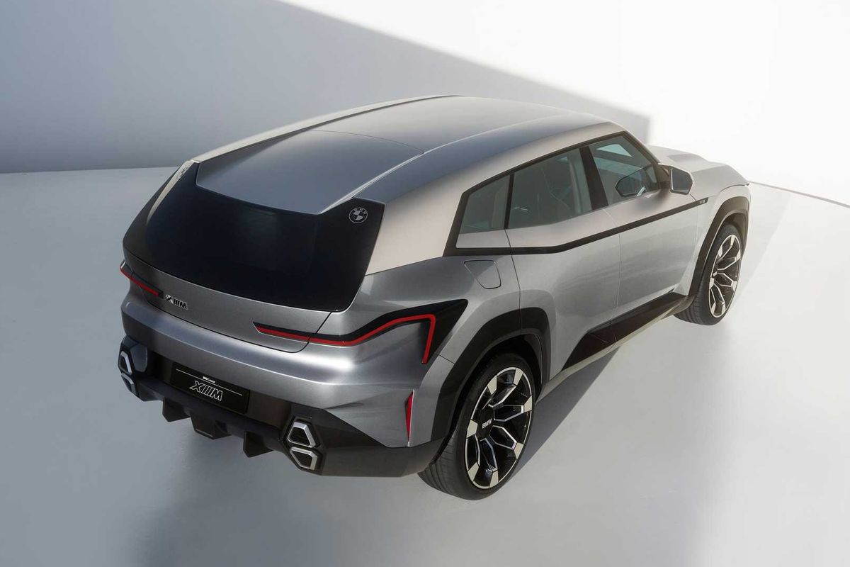BMW Concept XM Previews High-Performance Hybrid SUV