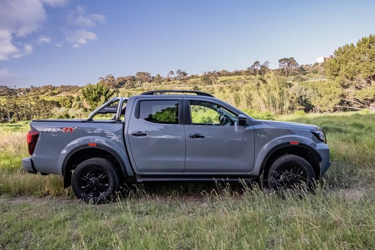 Nissan Navara (2021) Review