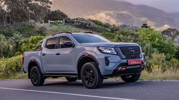 Nissan Navara (2021) Review