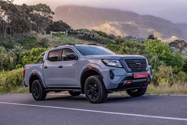 Nissan Navara (2021) Review