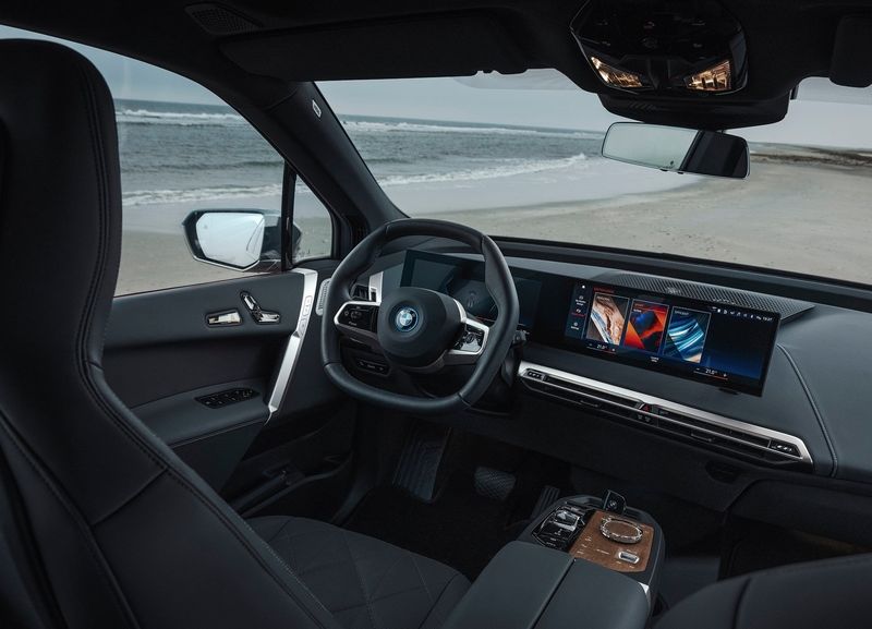 BMW iX M60 interior