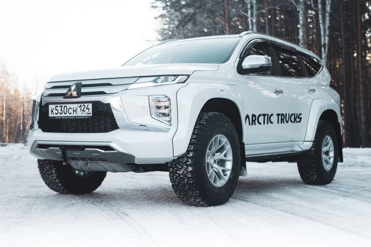 Mitsubishi arctic trucks