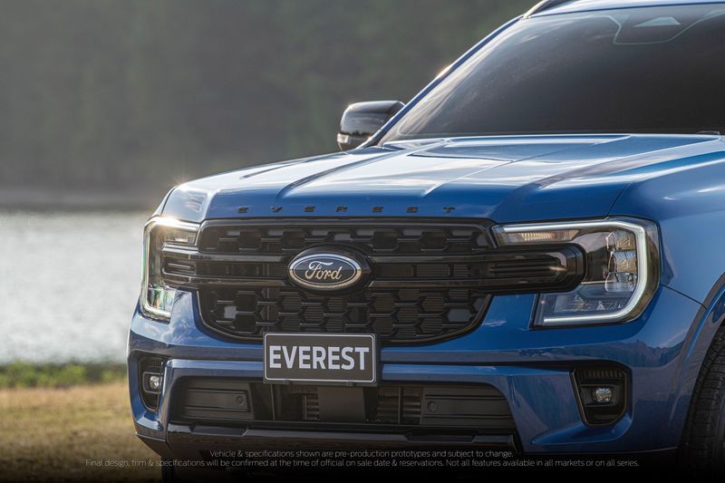 2023 Ford Everest grille