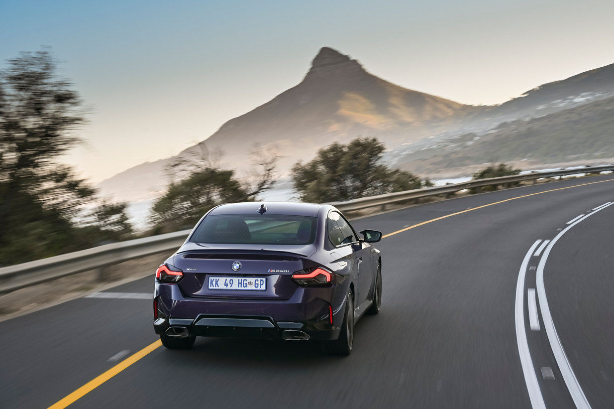 BMW 2 Series Coupe rear tracking