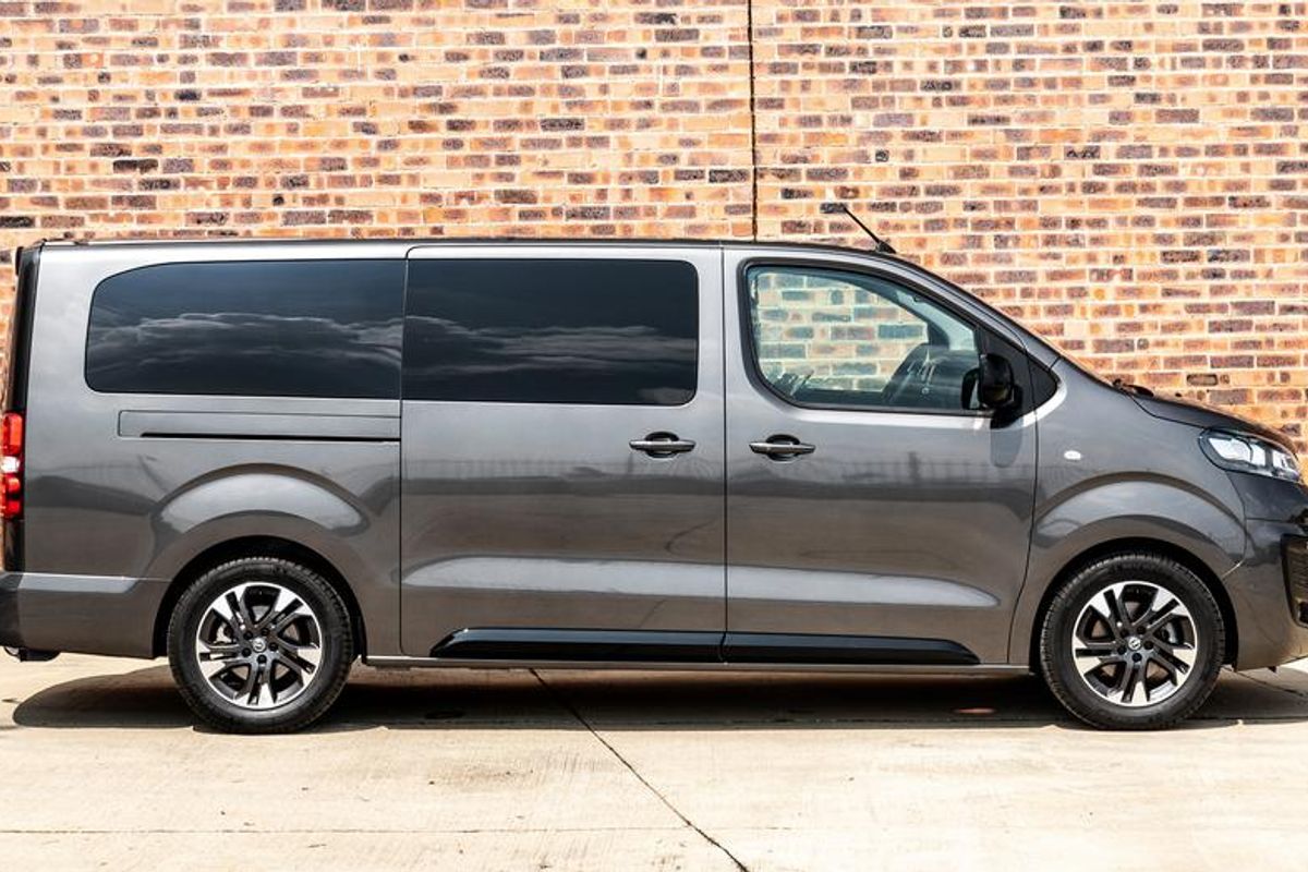 The 2023 Opel Zafira Life is an unknown family van! Review, Specs, Drive