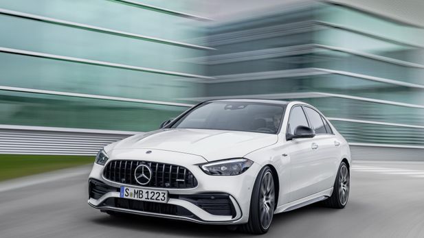 Mercedes-AMG C43 Loses V6, Gains Electric 2.0