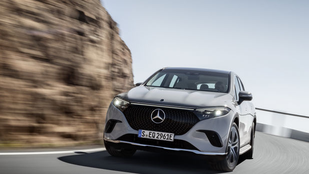 Mercedes-Benz EQS Flagship SUV Revealed