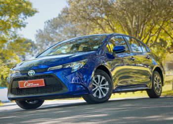 Top 30 fuel-efficient petrol cars under R500k