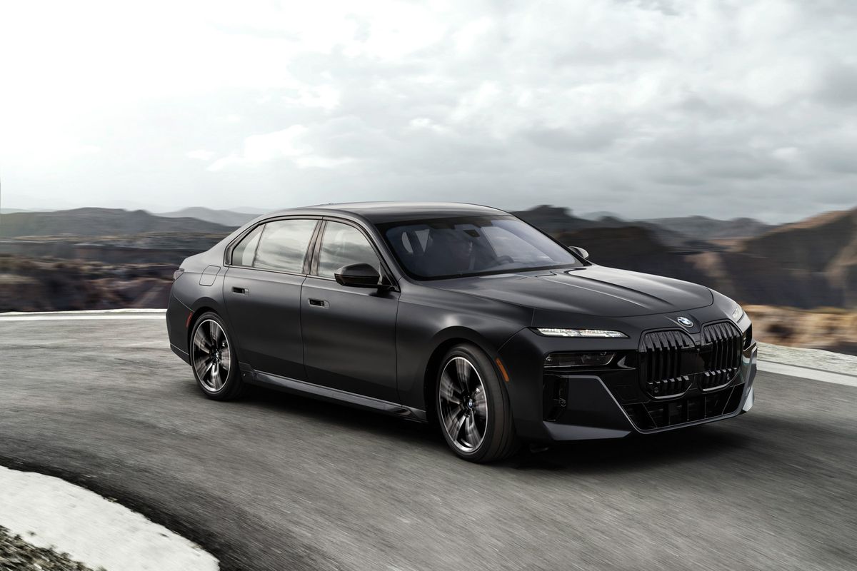 New BMW 7 Series and Electric i7 Revealed
