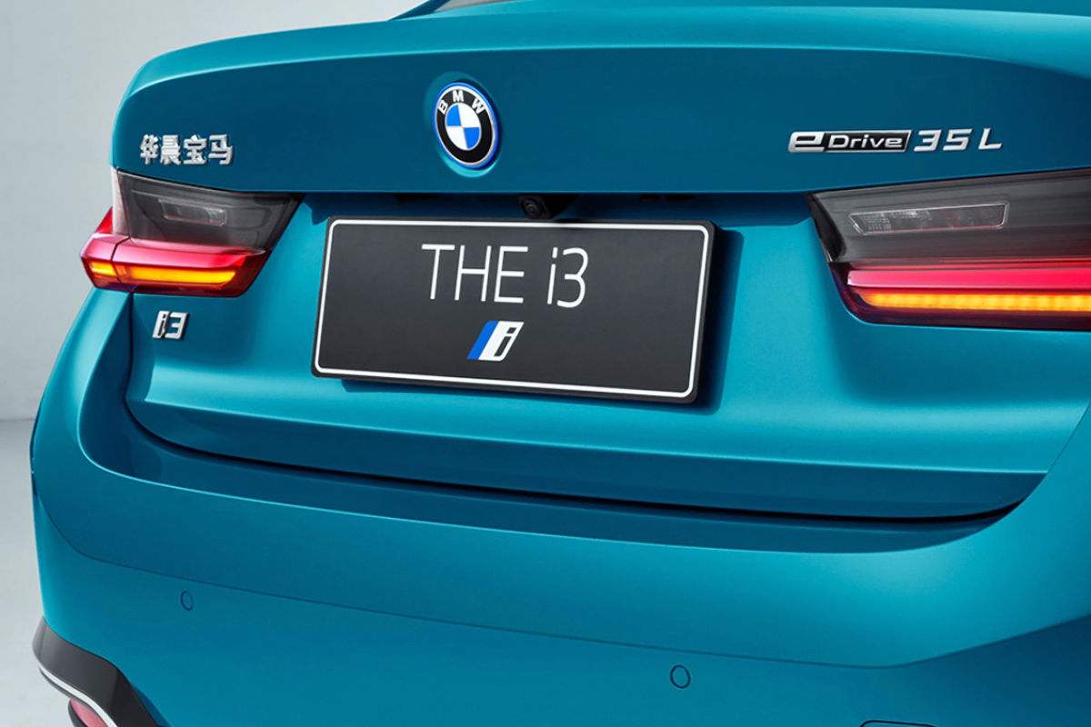 2023 BMW i3 revealed as electric 3 Series sedan for China