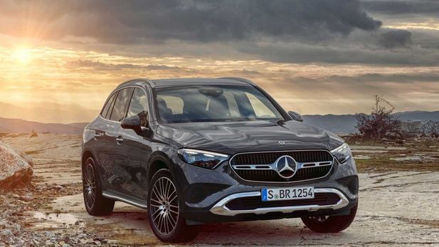 New Electrified Mercedes-Benz GLC Revealed