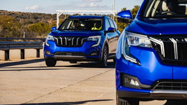 Mahindra XUV700 (2022) Pre-Launch Drive