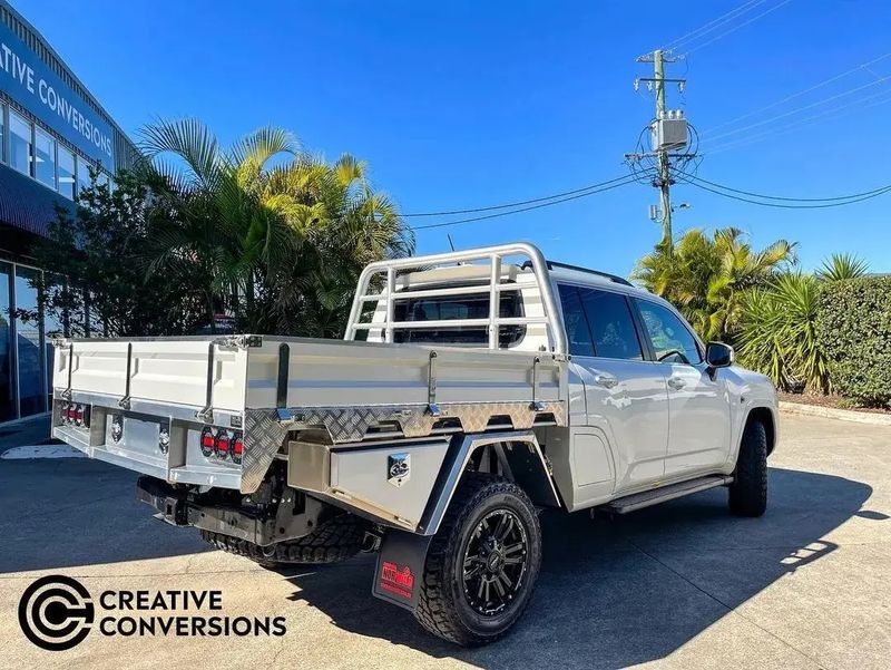Toyota Land Cruiser 300 bakkie