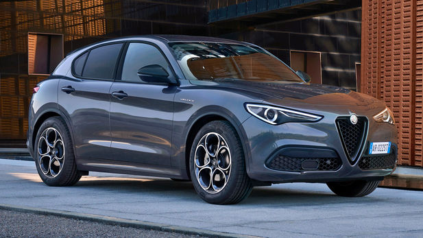 Alfa Romeo Giulia & Stelvio (2022) Specs & Price