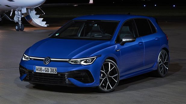 Why is the Golf 8 R delayed in SA?