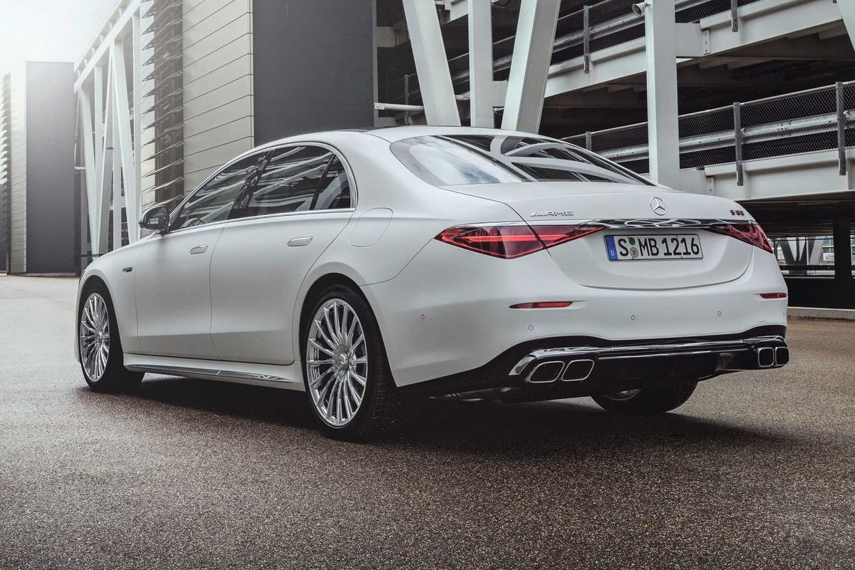 MercedesAMG S 63 E Performance Revealed with 590 kW!