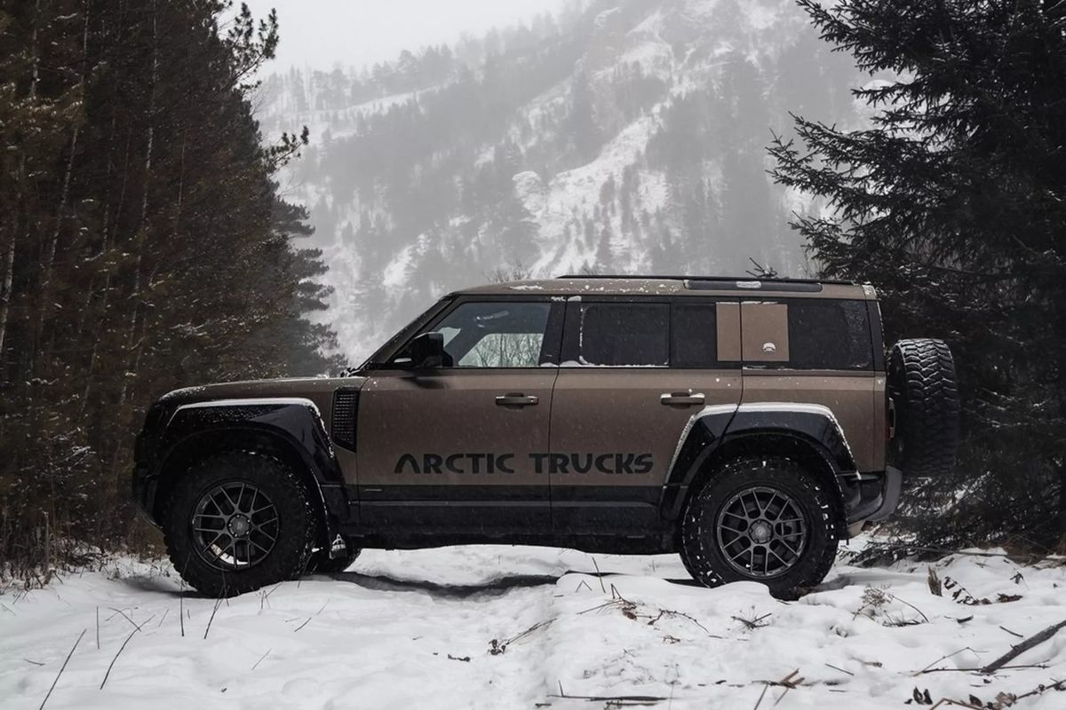 Land Rover Defender Arctic Trucks Announced