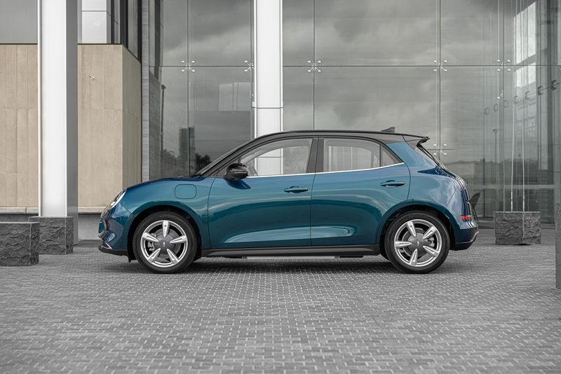 Side profile of the GWM Ora battery-electric vehicle.