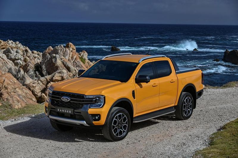 Double-Cab 4x4 Bakkie Buyer's Guide (2023)