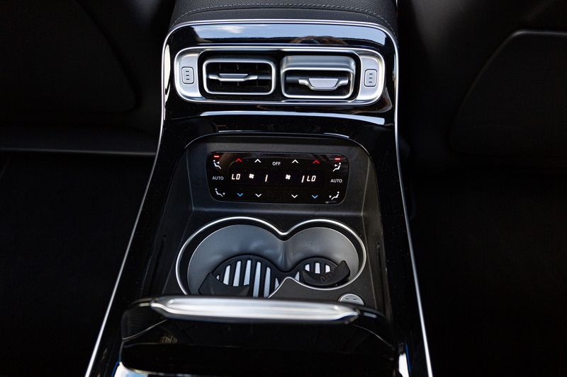 W223 Mercedes-Benz S-Class rear centre console, with separate climate control console and drink holders.