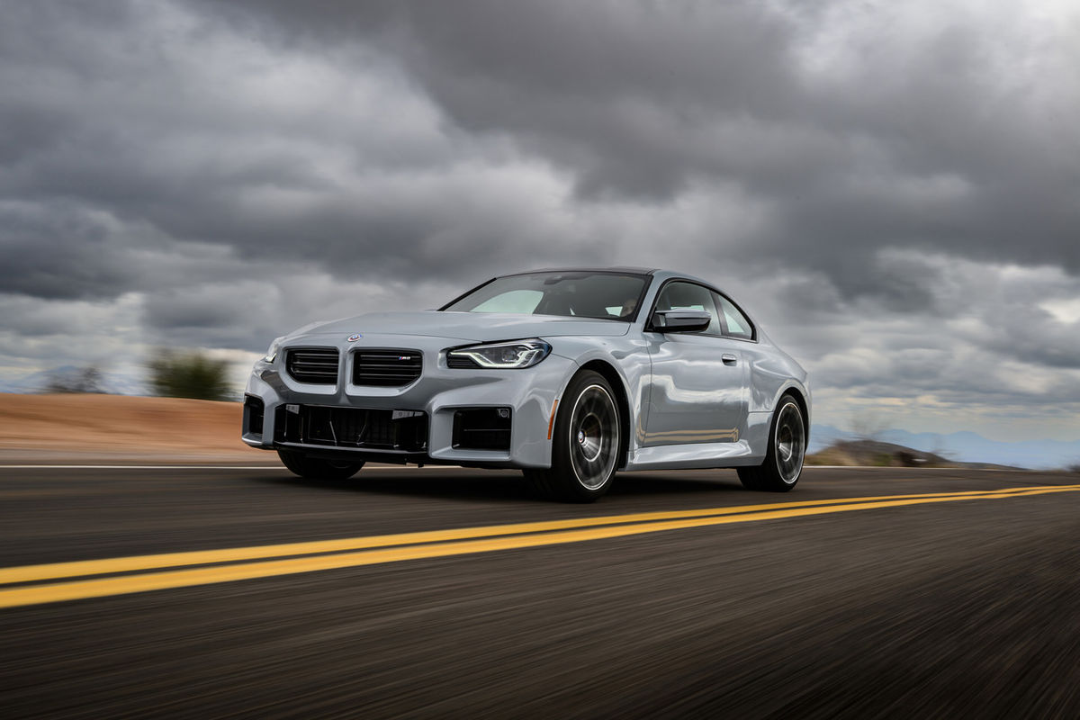 New BMW M2: A delightful throwback, especially in 6-speed manual guise