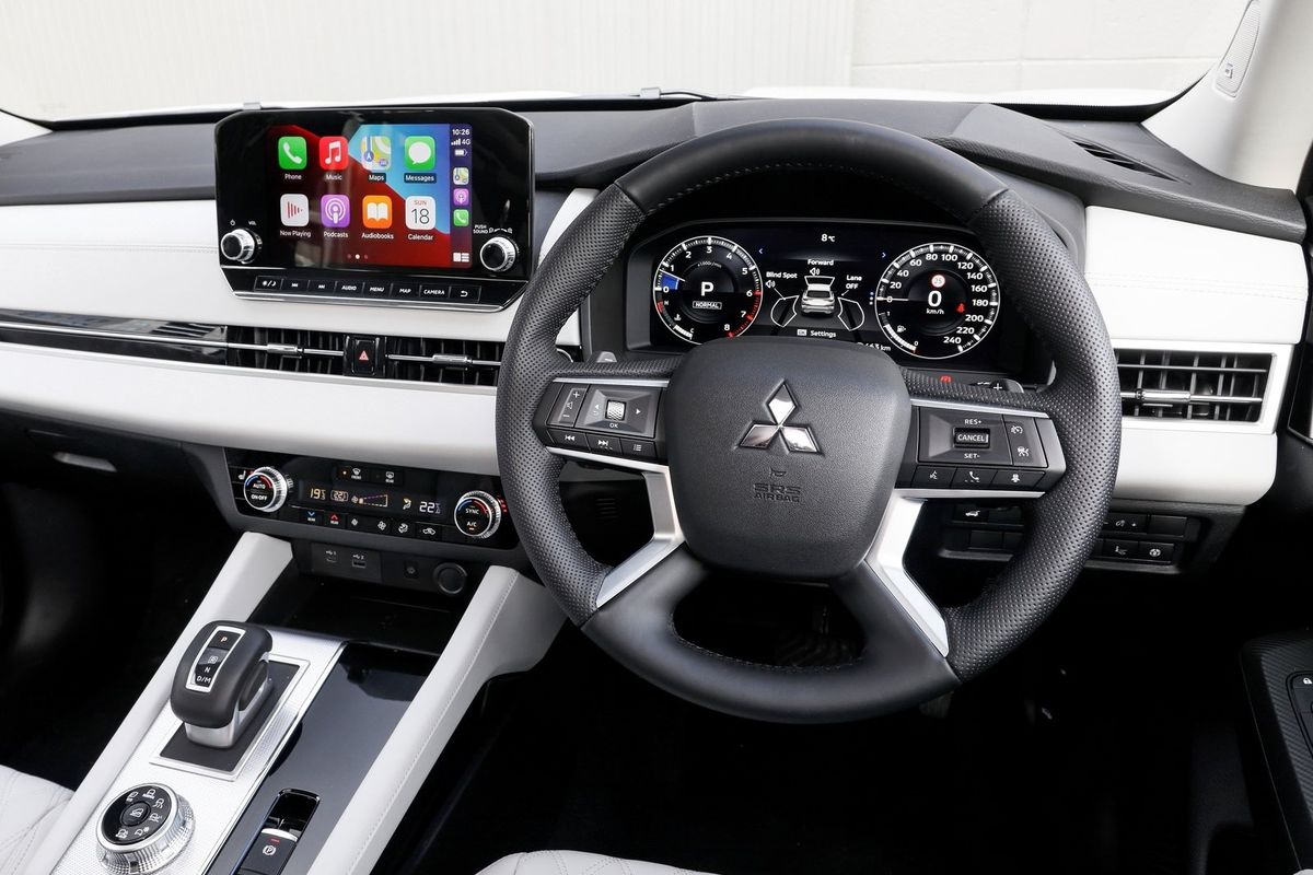 Mitsubishi Outlander (2023) Price & Specs