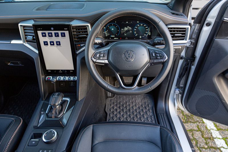 The 2nd-gen Volkswagen Amarok shares the Ford Ranger's cabin architecture.