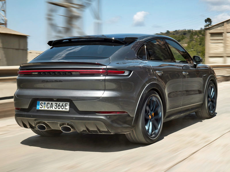 New Porsche Cayenne Turbo E-Hybrid Boasts 544 kW