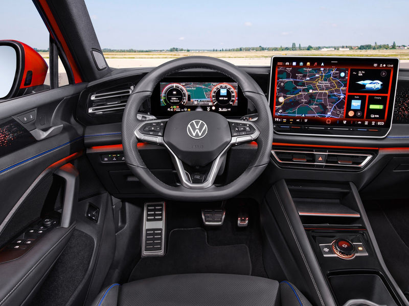 2024 Volkswagen Golf spied with updated interior