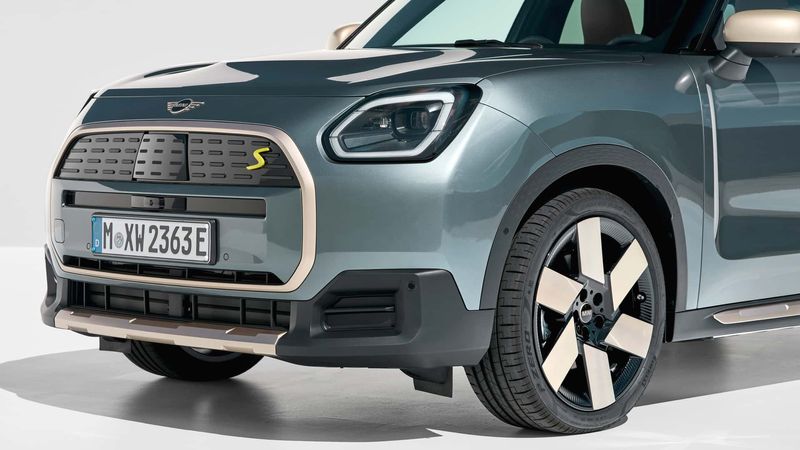 2025 Mini Countryman Breaks Cover