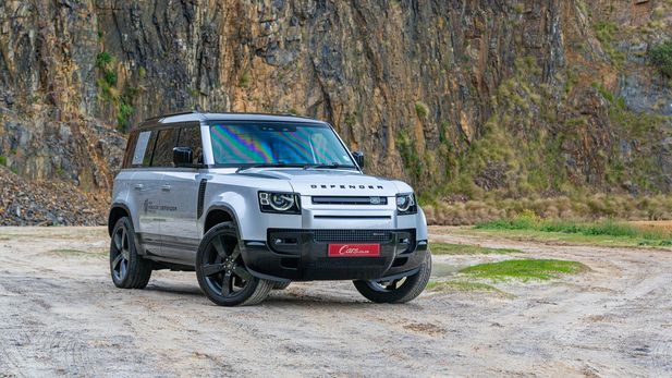 Land Rover Defender PHEV (2023) Review