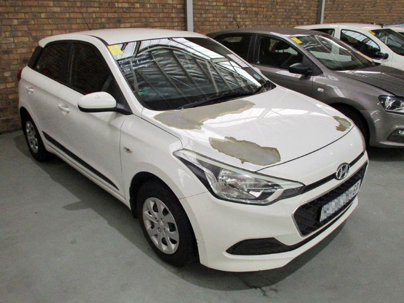 Hyundai i20 peeling paint