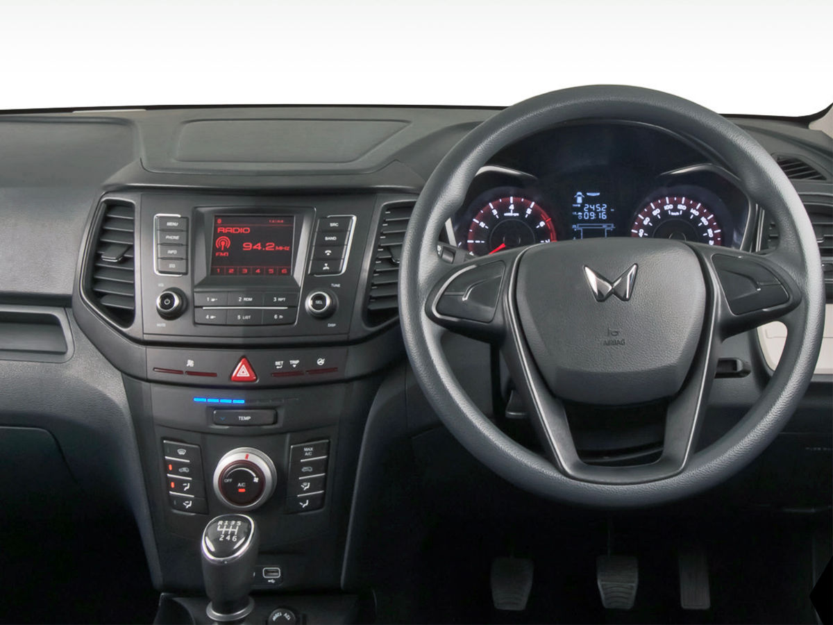 Mahindra XUV300 Xprez (2023) Price & Specs