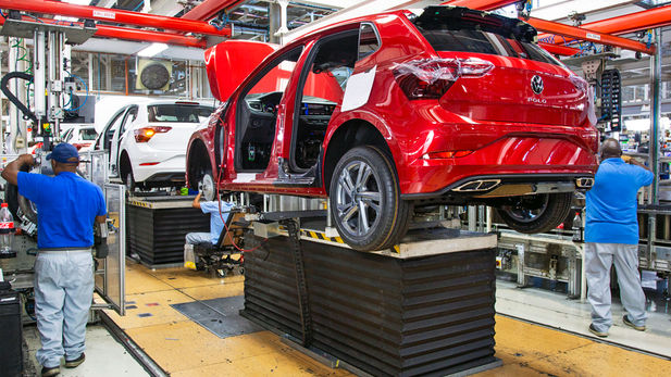 VW’s global CEO sounds warning to SA