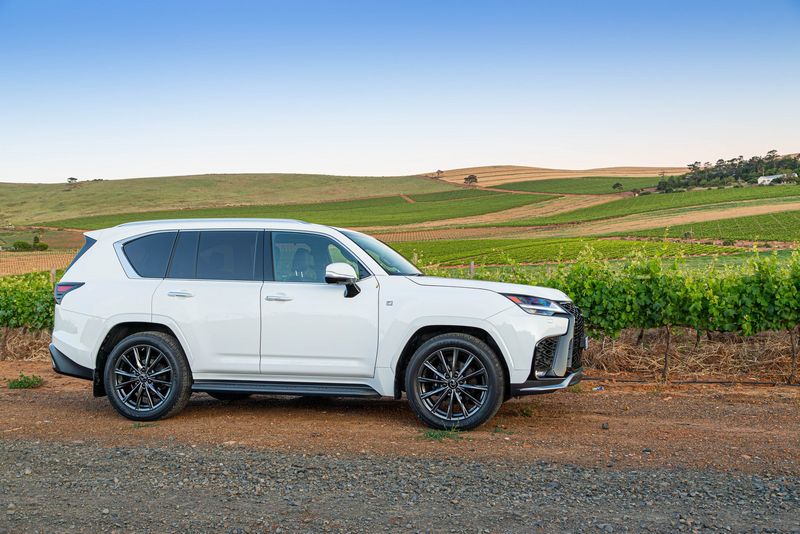 Lexus Lx (2023) Review