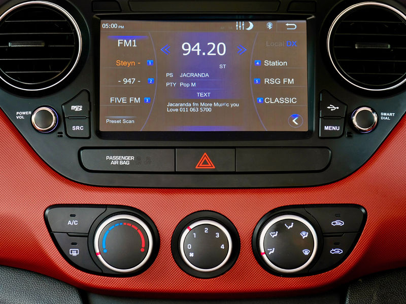 Hyundai Grand i10 touchscreen