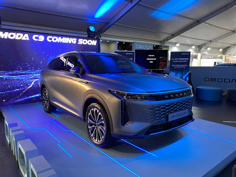 Omoda C9